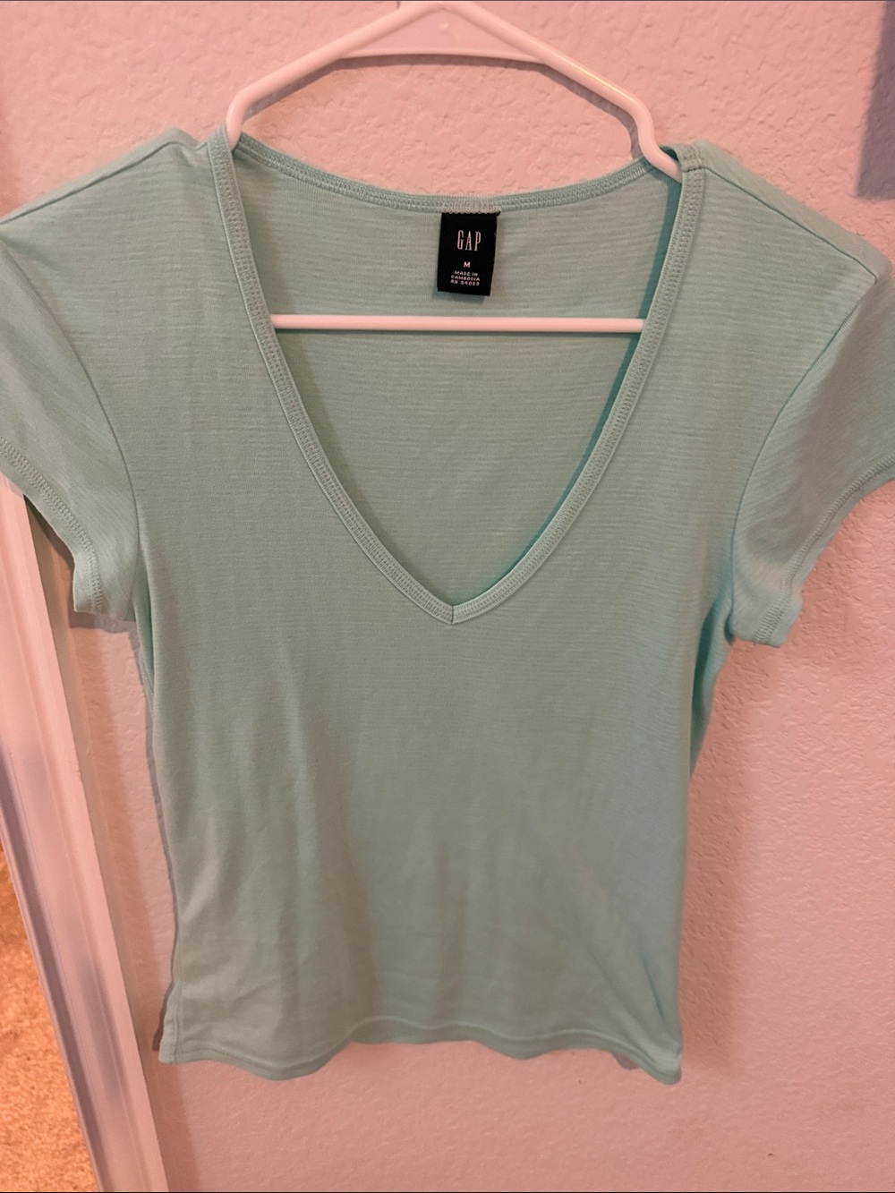 GAP Women's Mint Green V‑Neck Short Sleeve Tee